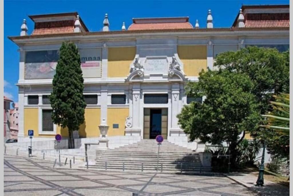 Two Bedroom Cozy Flat By River In Quiet Art Zone Lisboa Exterior foto