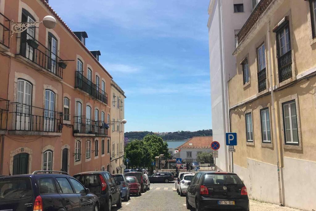 Two Bedroom Cozy Flat By River In Quiet Art Zone Lisboa Exterior foto