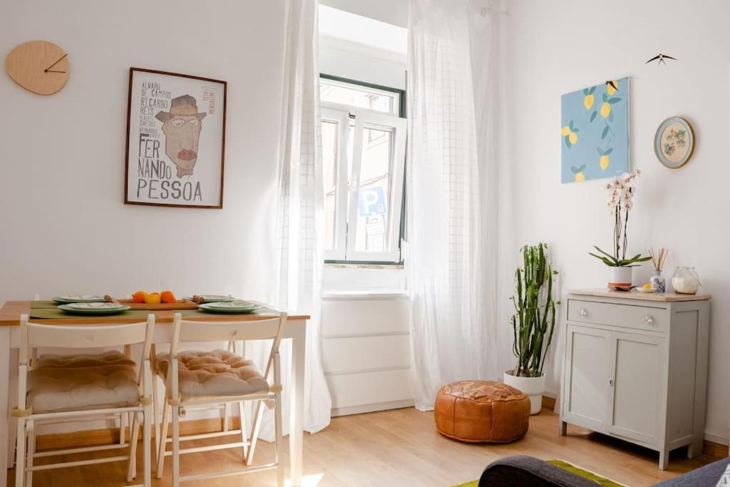 Two Bedroom Cozy Flat By River In Quiet Art Zone Lisboa Exterior foto